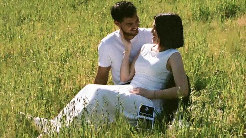 Dois Taylor Lautner e um futuro bebé: o casal celebra novidade com humor e ternura