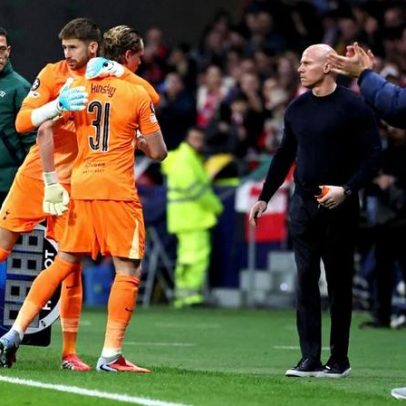 Atlético e Bayern avançam; Liverpool derrotado e Tottenham com substituição inédita