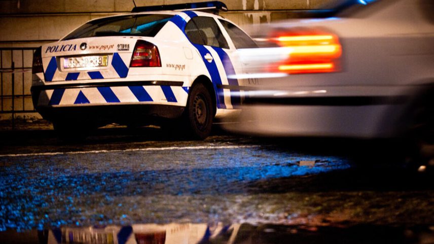 Suspeito entrou com caçadeira na esquadra da PSP de Sâo Mamede de Infesta