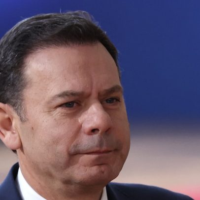 Primeiro-ministro admite défice em 2026 devido a cenário de excepcionalidade