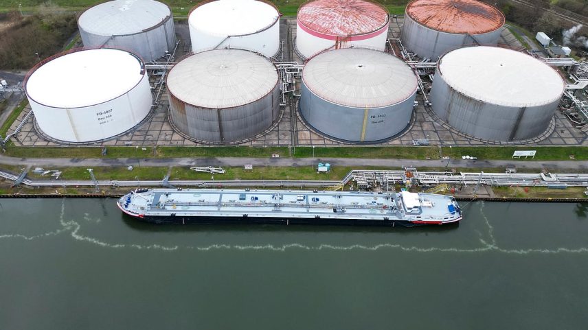 Previsões do preço do petróleo e impactos no Orçamento do Estado 2026