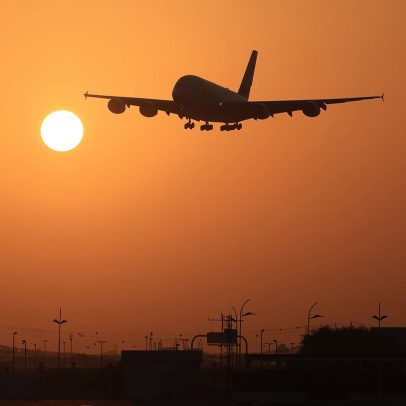 Aviação comercial regista lucro recorde de 33,5 milhões de euros em 2025