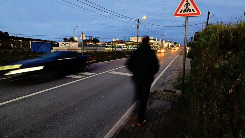 Há várias zonasda EN 103-1, entre Barcelos e Esposende, que não têm passeios