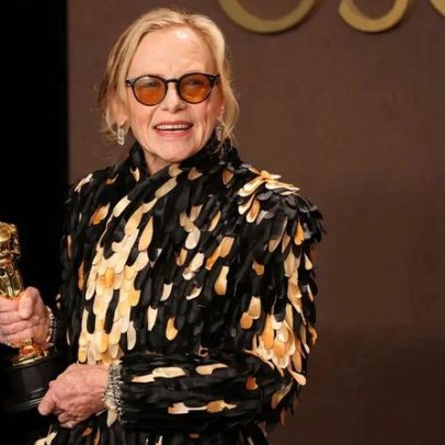 Amy Madigan vence Oscar aos 75 com personagem capaz de agarrar pela garganta