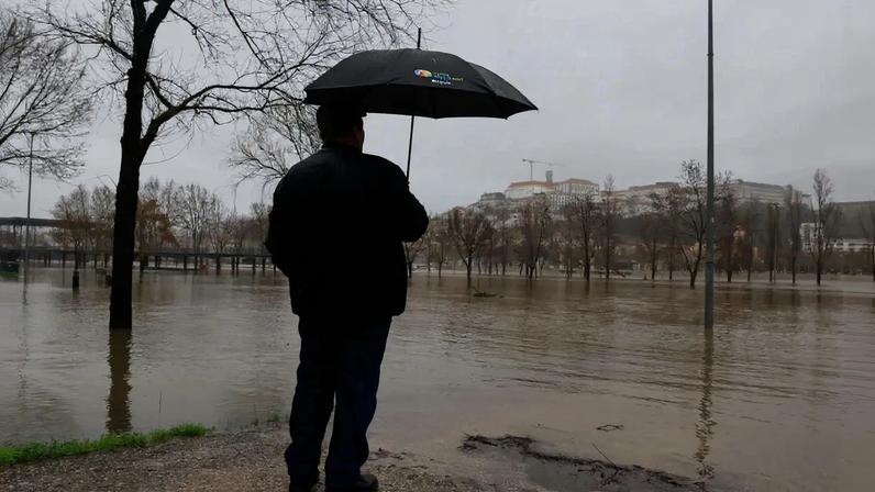 Depressão Therese provoca chuva, vento e trovoada em todo o país
