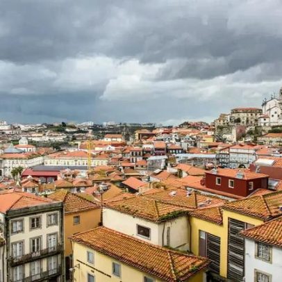 Porto recebe reforço de 98 milhões para transportes gratuitos e maior segurança