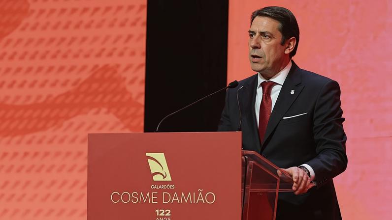 Rui Costa faz autocrítica e defende igualdade