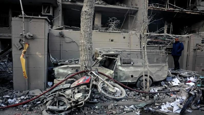 Homem de 37 anos suspeito de exercer violência doméstica sobre a mãe de 65 anos