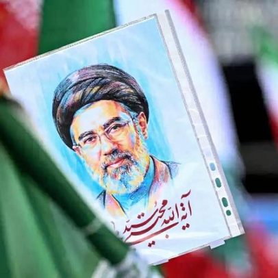 Mojtaba Khamenei jura vingança pela morte de Larijani em mensagem