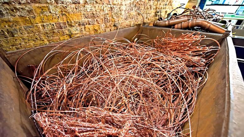 Cobre furtado na central termoelétrica era vendido a sucatas