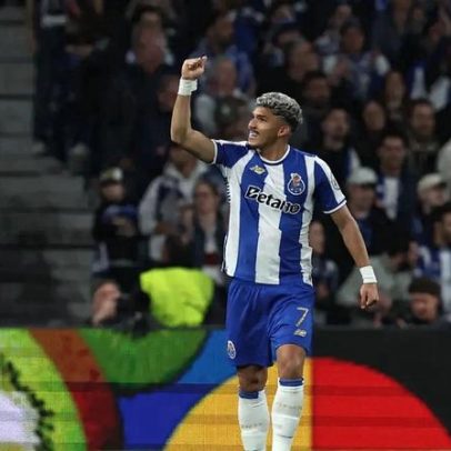 Silvino Louro: guarda-redes exemplar com sorriso fácil