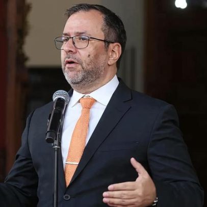 Ministro venezuelano disponível para acompanhar detidos portugueses, diz Carneiro