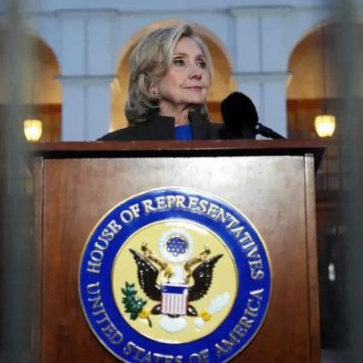 Testemunhos de Clinton sobre Epstein divulgados pela Câmara dos Representantes