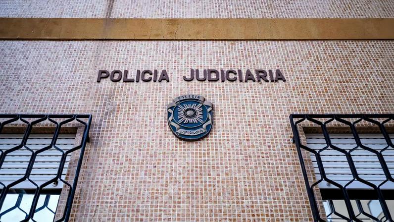 Suspeito detido por tentar matar a mãe com asfixia e arma branca em Valongo