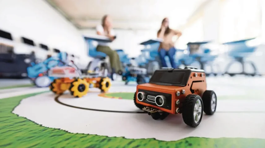 Muitas escolas aguardam pela entrega dos equipamentos