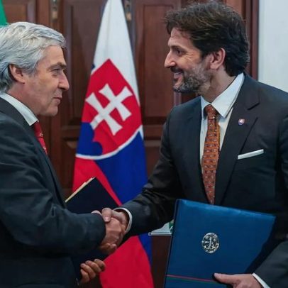 Portugal e Eslováquia assinam acordo militar com foco em drones e KC-390