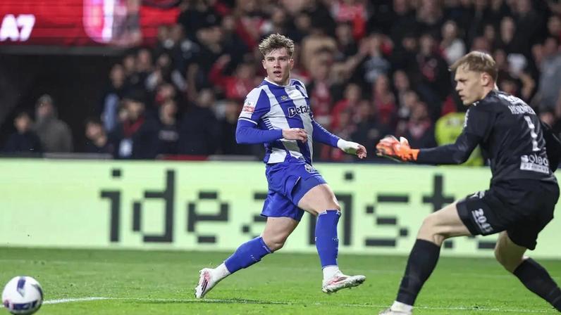 Polaco do F. C. Porto, de 17 anos, fez assistência em Braga