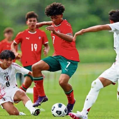 Avião de JD Vance no Porto parte hoje para a Macedónia
