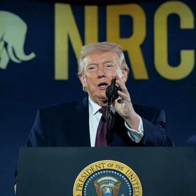 Trump afirma que liderança em Teerão recusa negociações por medo