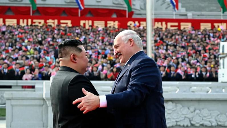 É a primeira visita do presidente bielorrusso, Alexander Lukashenko, à Coreia do Norte