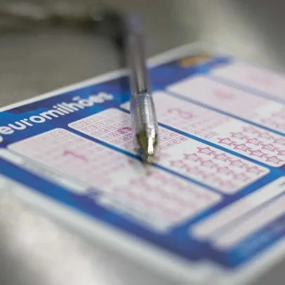 Euromilhões sem vencedor eleva jackpot para 71 milhões de euros