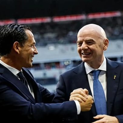 Pedro Proença encontra Gianni Infantino no Estádio Azteca