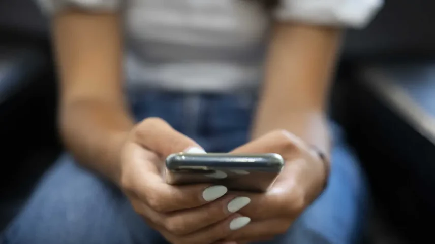 Existem denúncias sobre a circulação de mensagens SMS falsas que referem o reembolso de despesas abrangidas pelo SNS