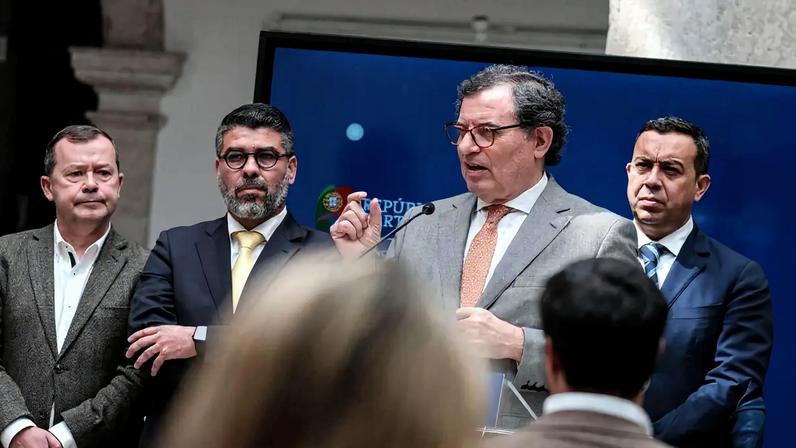 Subida dos preços das casas gera receita recorde de 2 mil milhões para as câmaras