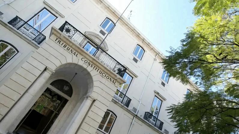 PSD e o CDS-PP entregaram esta segunda-feira propostas de alteração aos decretos sobre a lei da nacionalidade