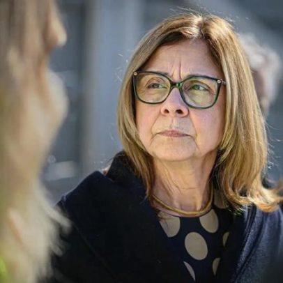 Filhos de duplo homicida repatriados para França