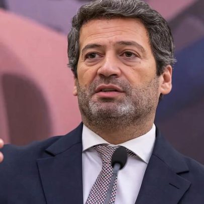 Ventura propõe comissão sobre reforma do Estado presidida por Passos