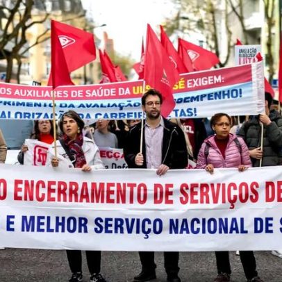 Técnicos de saúde protestam por negociações de contratos de trabalho
