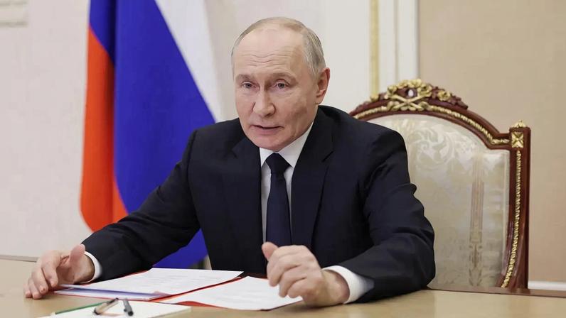 Um eclipse ocorre quando um corpo celeste, seja ele a Lua ou a Terra, se move para a sombra de outro