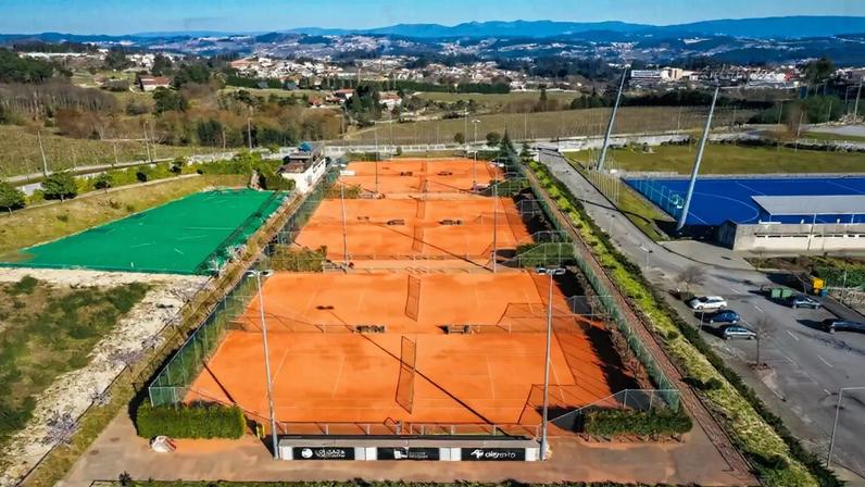 O complexo de ténis de Lousada