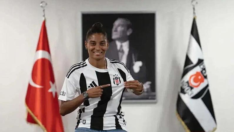 Lara Pintassilgo diz viver normalidade na Turquia com o Besiktas