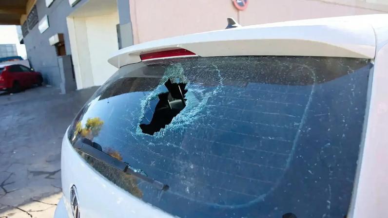 Um dos veículos no local do crime