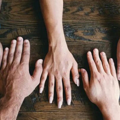 Detido suspeito de roubos violentos com o filho a casas de idosos em Aveiro