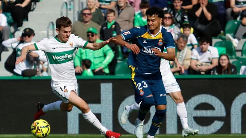 Omar El Hilali avisou o árbitro que interrompeu o jogo