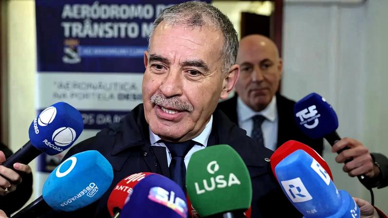 Emídio Sousa, secretário de Estado das Comunidades Portuguesas, acompanhou a chegada dos aviões a Figo Maduro