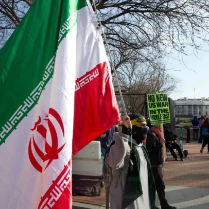 Ataque ao Irão aumenta o antiamericanismo entre iranianos