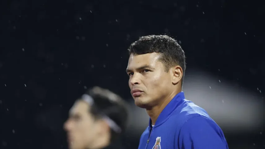 Thiago Silva regressou ao F. C. Porto em janeiro
