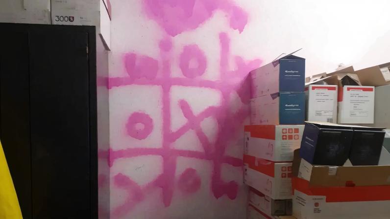 Assaltante traído por tinta usada para marcar gado com brucelose