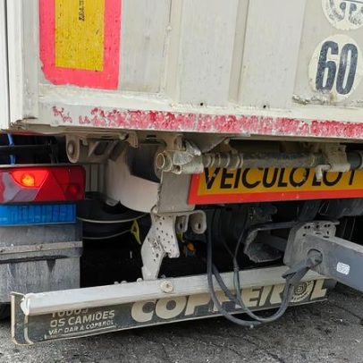 Camião de areia interceptado em Grândola levava carga superior ao permitido