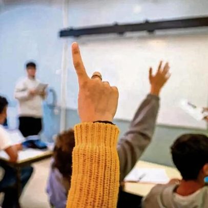 Docentes questionam forma de recrutamento de contratados