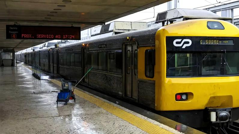 Homem foi detido na Estação do Cais do Sodré, após agredir os agentes que o tentavam deter