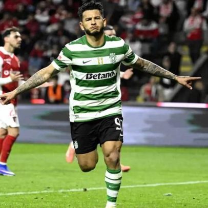 Luis Suárez é eleito melhor jogador pelo segundo mês consecutivo