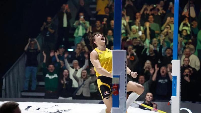 Duplantis estabelece recorde mundial de salto com vara com 6,31 m