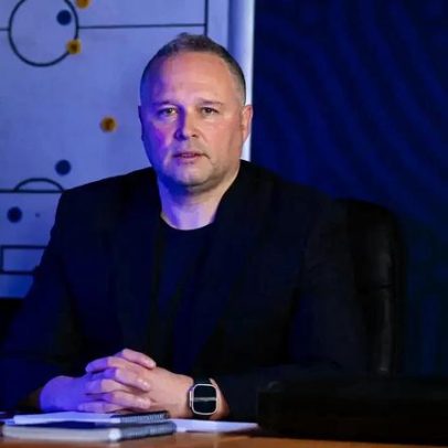 Comidas e bebidas artesanais na casa calma de Maria João