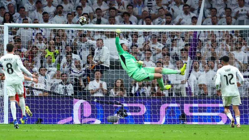 Courtois tem estado em destaque