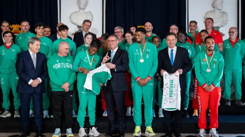 Comitiva portuguesa recebida em Belém